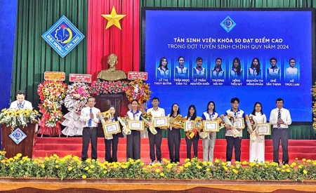 Trường Ðại học Cần Thơ khai giảng năm học mới 2024-2025 