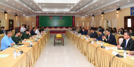 Tăng cường phối hợp tỉnh Battambang tìm kiếm quy tập hài cốt liệt sĩ   