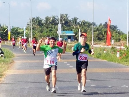 TP.Tân An tổ chức giải Việt dã chào mừng lễ 30/4