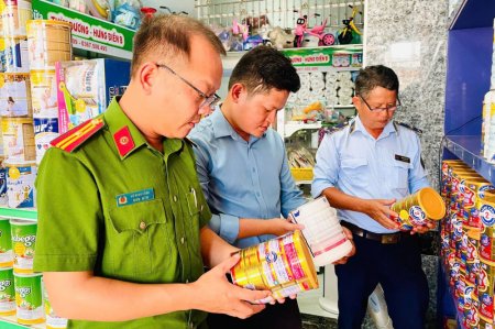 Tân Hưng: Kiểm tra an toàn thực phẩm tại cơ sở sản xuất, kinh doanh