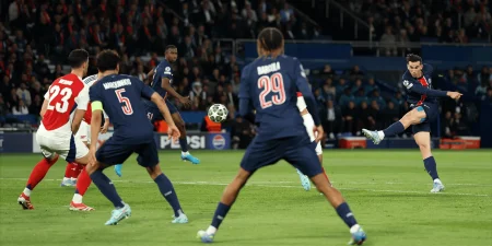 Paris Saint-Germain trong “thời khắc đặc biệt” 