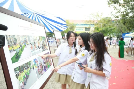 Bỏ bằng tốt nghiệp THCS, hiệu trưởng cấp bằng tốt nghiệp THPT