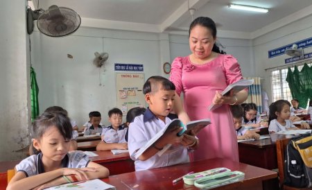 Người 'lái đò' tận tụy