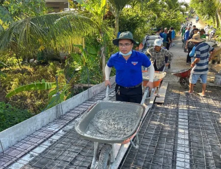 Tuổi trẻ Cờ Đỏ góp sức xây dựng nông thôn mới 