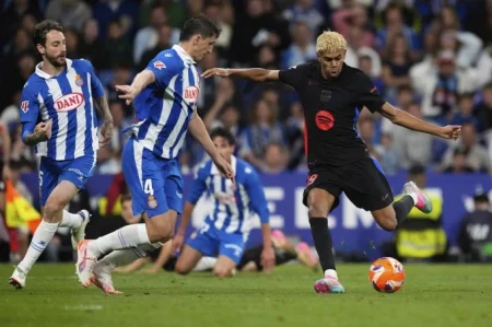 Barcelona vô địch La Liga trước 2 vòng đấu 
