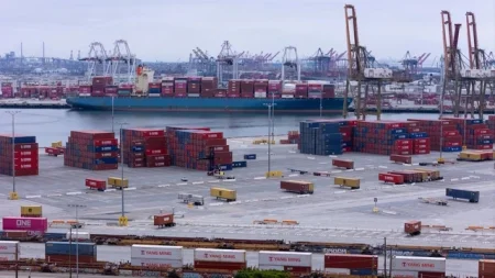 Trung Quốc áp thuế 75% đối với nhựa từ Mỹ, Washington gửi thông điệp mới
