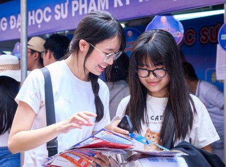 Bộ Giáo dục và Đào tạo quy định điểm sàn môn thi nền tảng trong xét tuyển đại học 2025