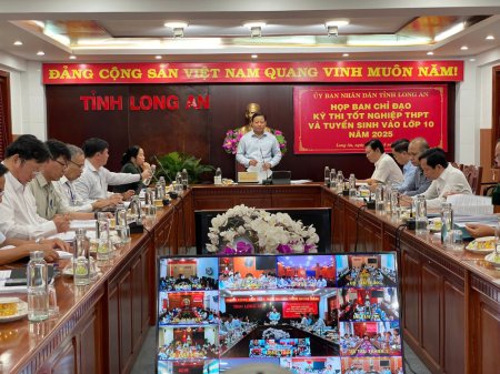 Long An: Họp Ban Chỉ đạo Kỳ thi tốt nghiệp THPT và Tuyển sinh vào lớp 10 năm 2025