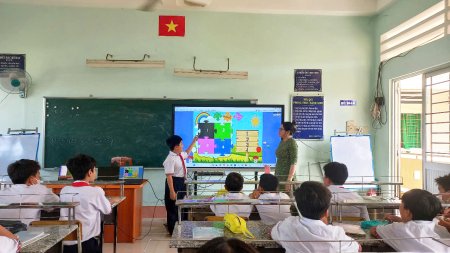 Người 'truyền lửa' cho học sinh trong môn Sinh học