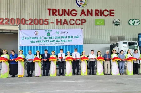 Lần đầu tiên xuất khẩu lô hàng “Gạo Việt xanh phát thải thấp” sang Nhật Bản 