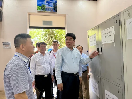 Đề thi, chấm thi tốt nghiệp THPT khi đã sáp nhập tỉnh sẽ ra sao?