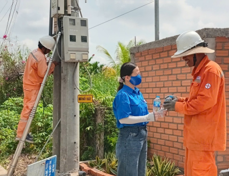 Công đoàn Công ty Điện lực Long An - Luôn đồng hành cùng người lao động