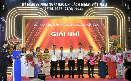 Dấu ấn thế kỷ - sôi nổi các hoạt động ý nghĩa