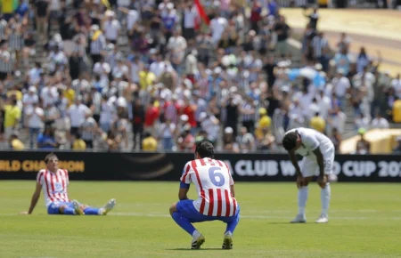 Giành chiến thắng, Atletico Madrid vẫn bị loại từ vòng bảng FIFA Club World Cup