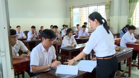 Gần 16.000 thí sinh Long An hoàn thành môn Ngữ văn   