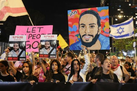Thủ tướng Israel bị sức ép biểu tình phải đạt thỏa thuận với Hamas