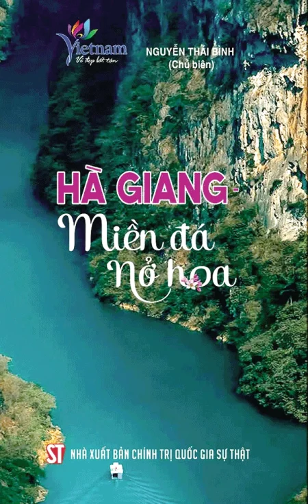 Ðắm say với “Miền đá nở hoa” 