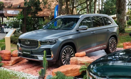 Giá cao gấp rưỡi Mazda CX-5, cửa cạnh tranh nào cho SUV Trung Quốc Geely Monjaro
