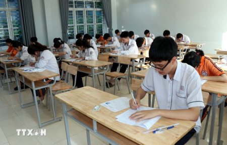 Điểm sàn khối ngành y dược xuống thấp nhất trong 7 năm qua