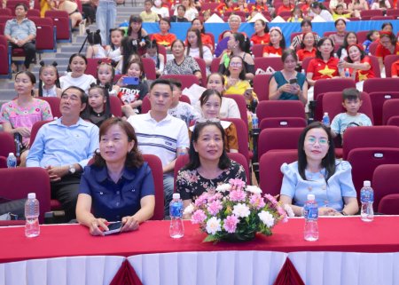 Sôi nổi chương trình giao lưu các câu lạc bộ