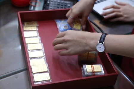 Giá vàng hôm nay 26/7: Bốc hơi hơn nửa triệu đồng sau một đêm