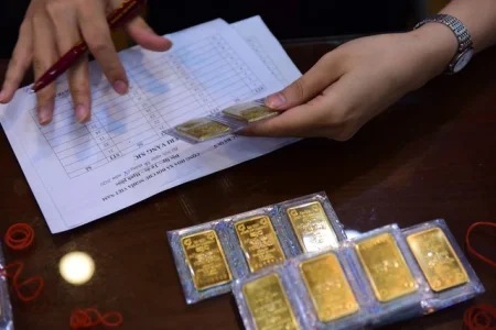 Giá vàng hôm nay 28/7: Giảm do nhà đầu tư 'phân tâm' sang chứng khoán