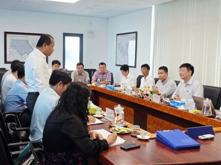 Tăng cường thu hút đầu tư vào khu công nghiệp English Edition
