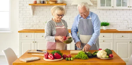 3 chế độ ăn giúp giảm nguy cơ mắc bệnh mãn tính khi lớn tuổi 