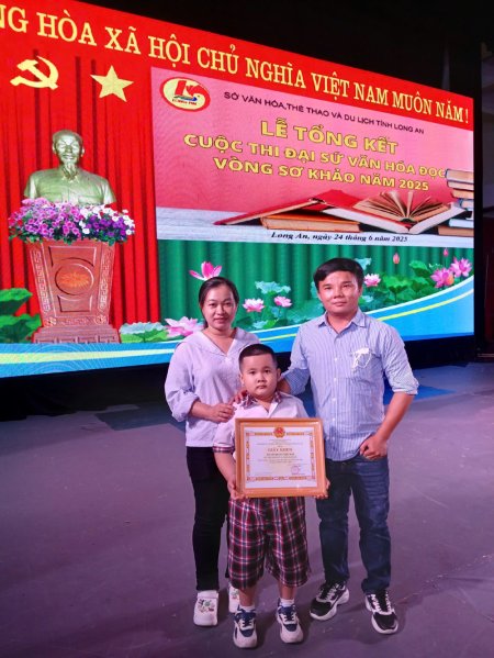 'Gieo mầm' tình yêu sách cho thế hệ trẻ