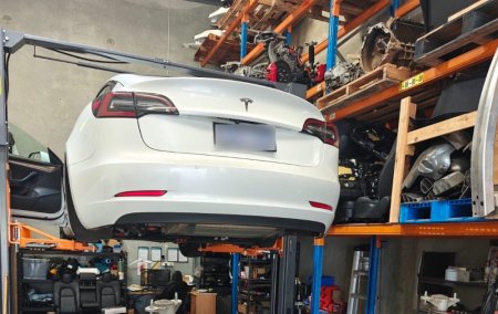 Tesla Model 3 đã đi 410.000km mà pin và động cơ vẫn như 'còn zin'