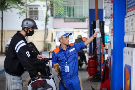 Giá xăng dầu hôm nay 23/8: Xăng chuẩn bị tăng tiếp