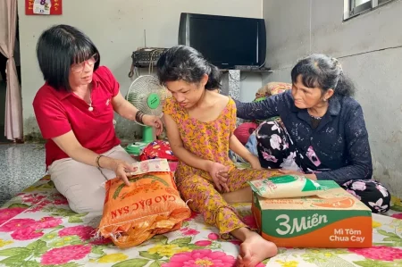 Tấm lòng bà Phương với người nghèo 
