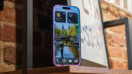 Gemini sắp cập bến iPhone theo con đường 'chính ngạch'