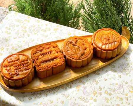 Lan tỏa tinh thần yêu nước qua những chiếc bánh trung thu