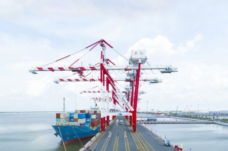 Duy trì đà tăng trưởng xuất, nhập khẩu ổn định