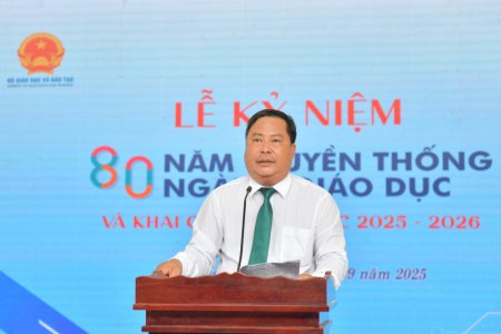 Trường THCS–THPT Nguyễn Thị Một khai giảng năm học mới