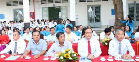 Trường THPT Quang Trung khai giảng năm học 2025-2026