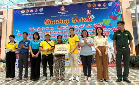 Lan tỏa yêu thương từ chương trình “Kết nối yêu thương – Nghĩa tình biên giới” tại xã Hòa Hội