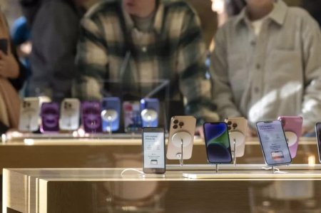 Người dùng 'sập bẫy' trước chiêu trò buộc nâng cấp iPhone của Apple