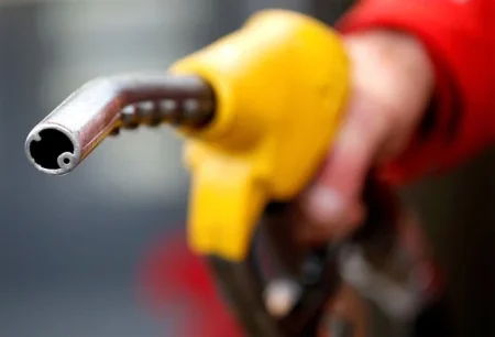 Giá xăng dầu hôm nay 09/9: Xăng trong nước có thể giảm nhẹ?