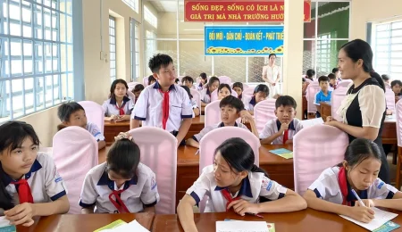Truyền thông tham vấn tâm lý học đường và trợ giúp pháp lý 