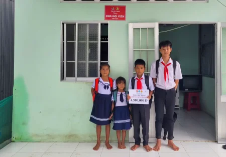 Tấm gương vượt khó học giỏi 