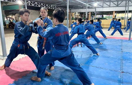 Lớp dạy võ miễn phí 