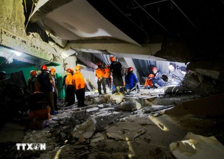 Sập nhà ở Indonesia: Xác nhận 102 nạn nhân, tiếp tục tìm kiếm người mắc kẹt