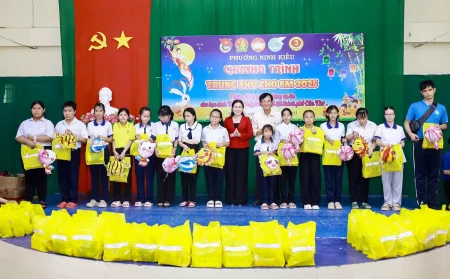 Nhiều hoạt động chăm lo cho trẻ em có hoàn cảnh khó khăn vui Tết Trung thu 