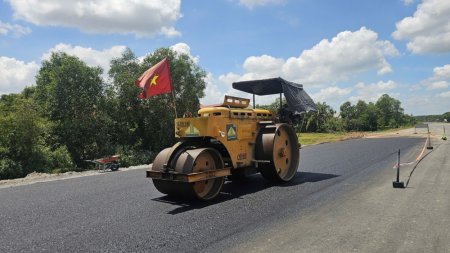 Đẩy mạnh giải ngân vốn đầu tư công năm 2025