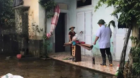 Cảnh giác nguy cơ dịch, bệnh sau bão lũ 
