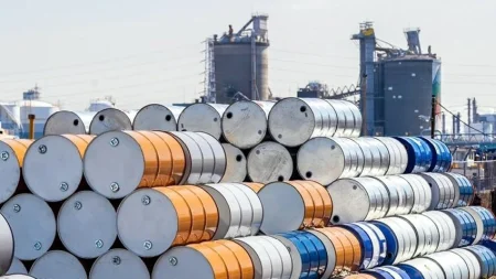 Giá xăng dầu hôm nay 11/10: Lao dốc về mức thấp nhất trong hơn 5 tháng