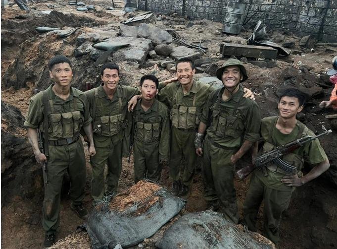 Bài 1: Cạnh tranh từ phòng vé đến nền tảng số&nbsp;