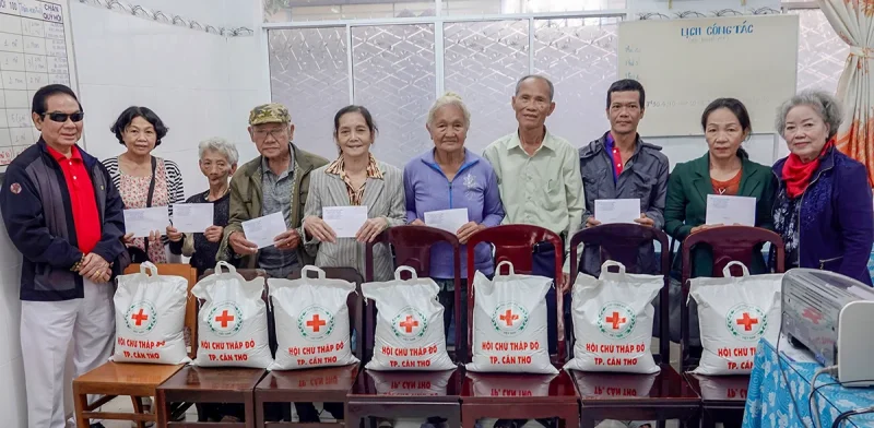 Chăm lo đời sống hội viên người tù kháng chiến&nbsp;